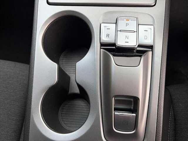 Hyundai KONA 64kWh Premium SUV 5dr Electric Auto (10.5kW Charger) (204 ps) Surfy Blue