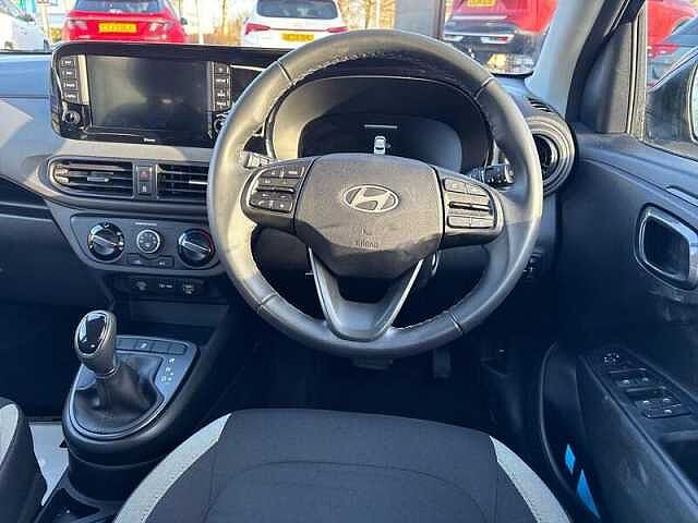 Hyundai I10 1.0 Advance Hatchback 5dr Petrol Auto Euro 6 (s/s) (63 ps) Phantom Black