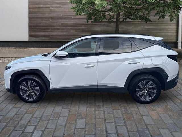 Hyundai TUCSON 1.6 T-GDi SE Connect SUV 5dr Petrol Manual Euro 6 (s/s) (150 ps) White