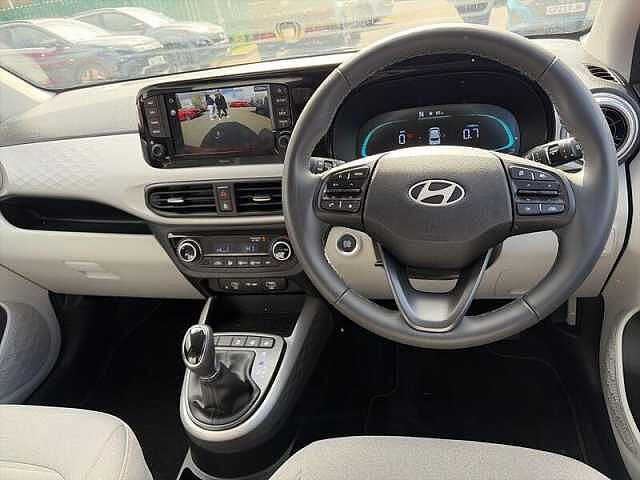 Hyundai I10 1.0 Premium Hatchback 5dr Petrol Auto Euro 6 (s/s) (63 ps) Dragon Red