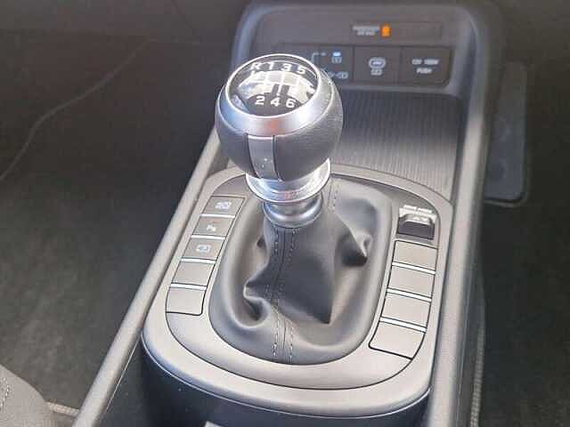 Hyundai KONA 1.0 T-GDi Advance SUV 5dr Petrol Manual Euro 6 (s/s) (120 ps) Meta Blue