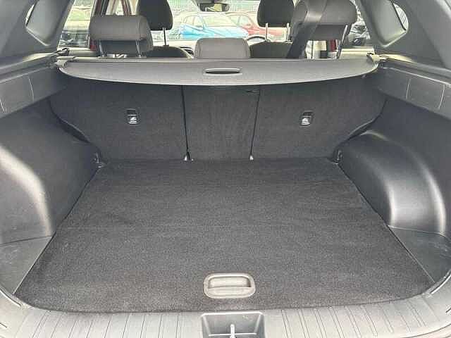 Hyundai TUCSON 1.6 h T-GDi SE Connect SUV 5dr Petrol Hybrid Auto Euro 6 (s/s) (230 ps) Engine Red