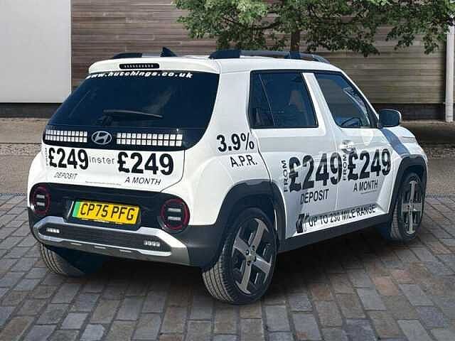 Hyundai INSTER 5dr Hat 85kw 2 49kwh Atlas White
