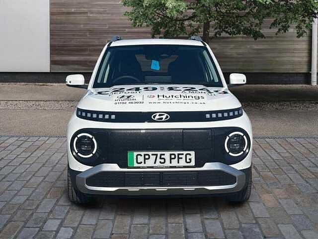 Hyundai INSTER 5dr Hat 85kw 2 49kwh Atlas White