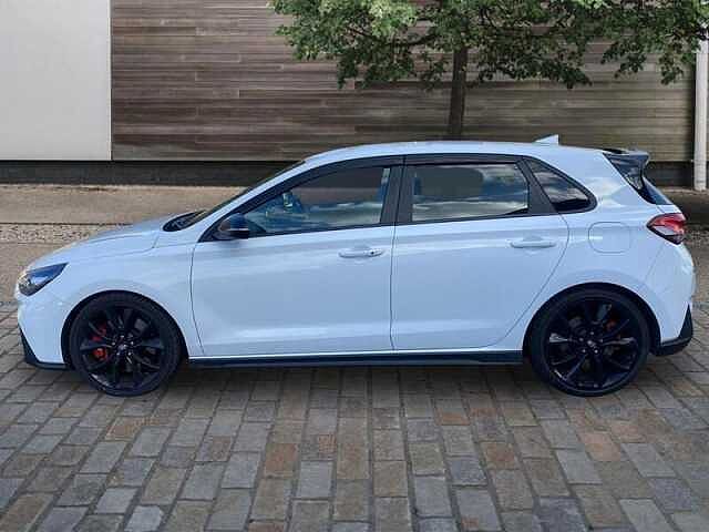 Hyundai I30 2.0 T-GDi N Performance Hatchback 5dr Petrol Manual Euro 6 (s/s) (275 ps) Polar White