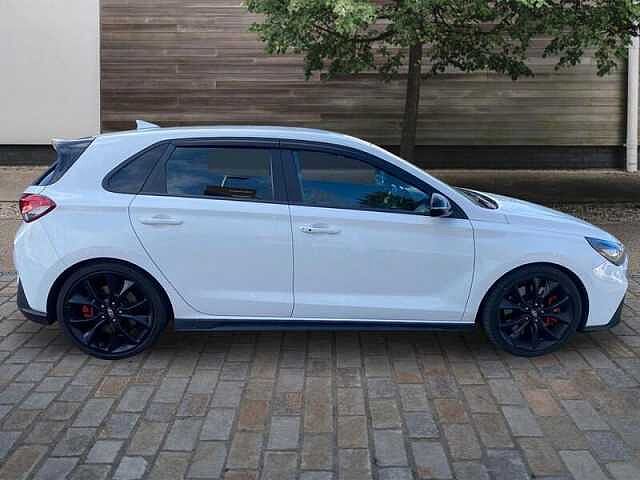 Hyundai I30 2.0 T-GDi N Performance Hatchback 5dr Petrol Manual Euro 6 (s/s) (275 ps) Polar White