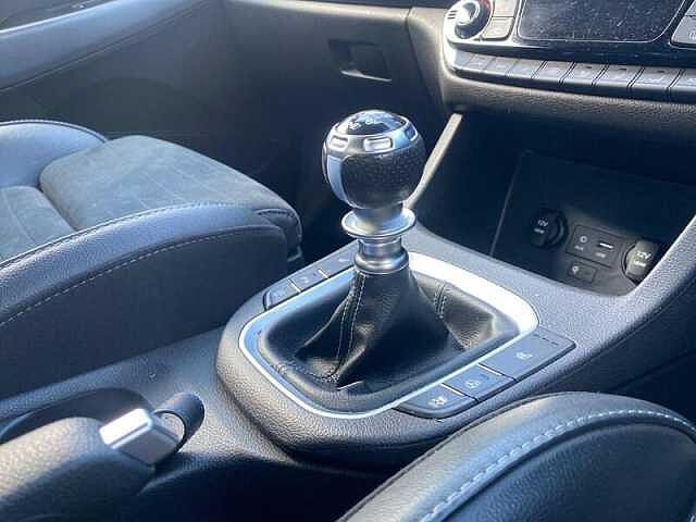 Hyundai I30 2.0 T-GDi N Performance Hatchback 5dr Petrol Manual Euro 6 (s/s) (275 ps) Polar White