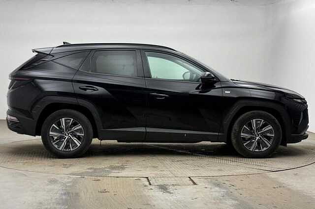 Hyundai TUCSON 1.6 T-GDi MHEV SE Connect SUV 5dr Petrol Hybrid Manual Euro 6 (s/s) (150 ps) Phantom Black