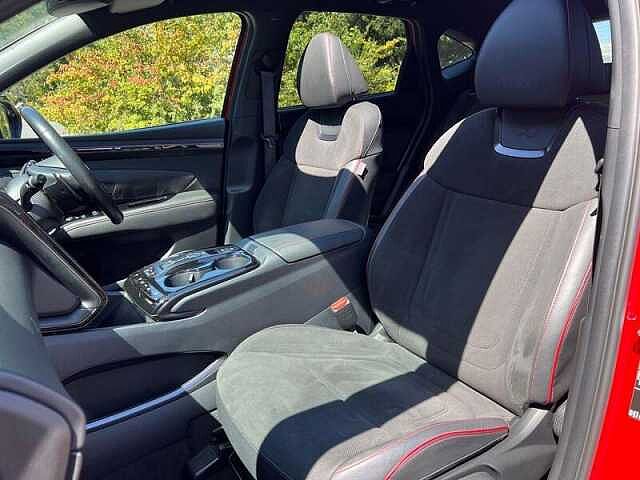 Hyundai TUCSON 1.6 h T-GDi N Line S SUV 5dr Petrol Hybrid Auto Euro 6 (s/s) (230 ps) Engine Red