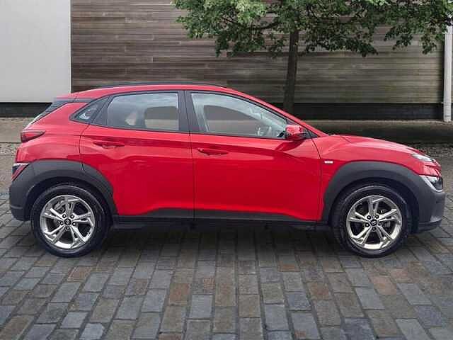 Hyundai KONA 1.0 T-GDi MHEV SE Connect SUV 5dr Petrol Hybrid Manual Euro 6 (s/s) (120 ps) Red