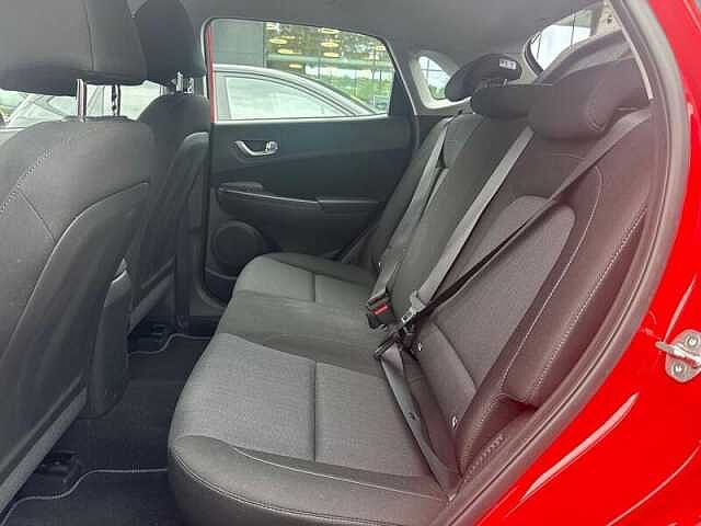 Hyundai KONA 1.0 T-GDi MHEV SE Connect SUV 5dr Petrol Hybrid Manual Euro 6 (s/s) (120 ps) Red