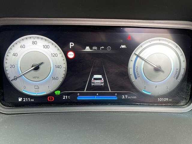 Hyundai KONA 64kWh Premium SUV 5dr Electric Auto (10.5kW Charger) (204 ps)
