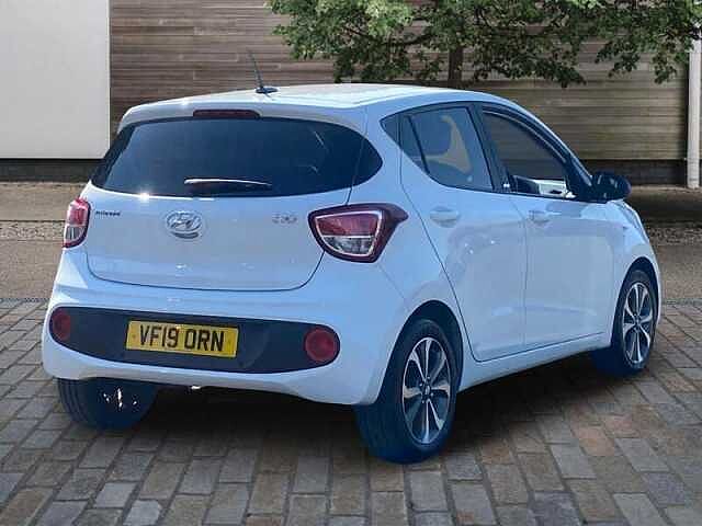 Hyundai i10 1.0 Play Hatchback 5dr Petrol Manual Euro 6 (67 ps)