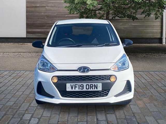 Hyundai i10 1.0 Play Hatchback 5dr Petrol Manual Euro 6 (67 ps)