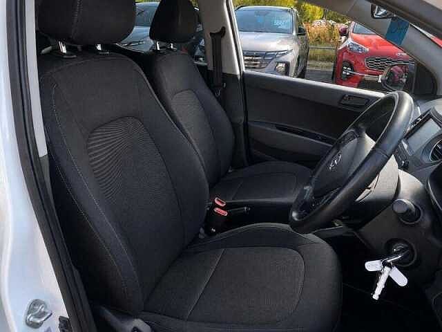 Hyundai i10 1.0 Play Hatchback 5dr Petrol Manual Euro 6 (67 ps)