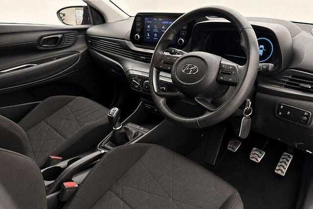 Hyundai BAYON 1.0 T-GDi MHEV SE Connect SUV 5dr Petrol Hybrid Manual Euro 6 (s/s) (100 ps) Dragon Red