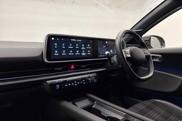 Hyundai IONIQ 6 77.4kWh First Edition Saloon 4dr Electric Auto AWD (325 ps)