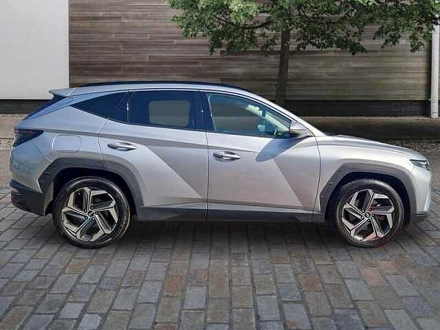 Hyundai TUCSON 1.6 h T-GDi 13.8kWh Ultimate SUV 5dr Petrol Plug-in Hybrid Auto 4WD Euro 6 (s/s)