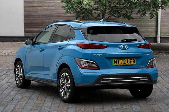 Hyundai KONA 64kWh Premium SUV 5dr Electric Auto (10.5kW Charger) (204 ps)