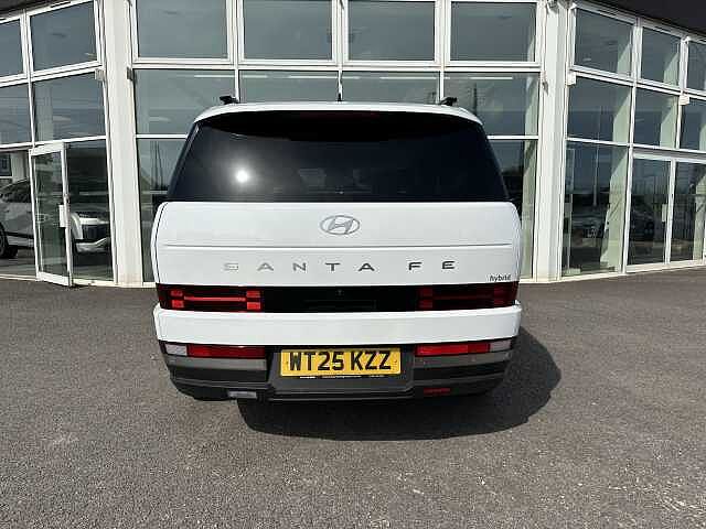 Hyundai SANTA FE 1.6 TGDi Hybrid Premium 5dr Auto Serenity White