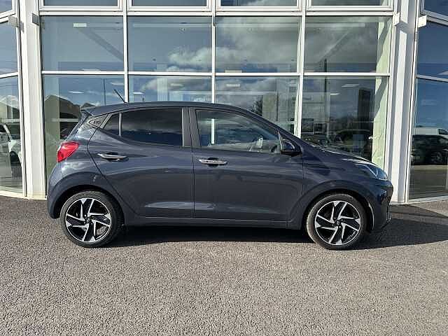 Hyundai i10 1.2 [79] Premium 5dr [Nav]