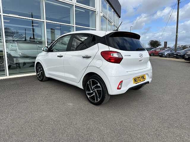 Hyundai I10 1.0 MPi Premium 5dr Auto Atlas White