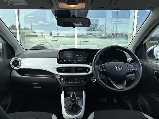 Hyundai I10 1.0 MPi Premium 5dr Auto Atlas White