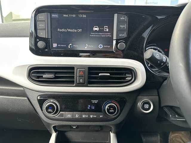 Hyundai I10 1.0 MPi Premium 5dr Auto Atlas White