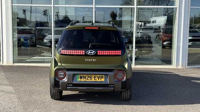 Hyundai INSTER 85kW Cross 49kWh 5dr Auto Green