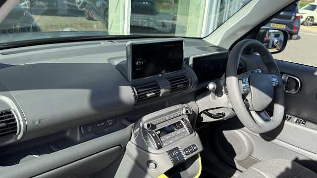 Hyundai INSTER 85kW Cross 49kWh 5dr Auto Green