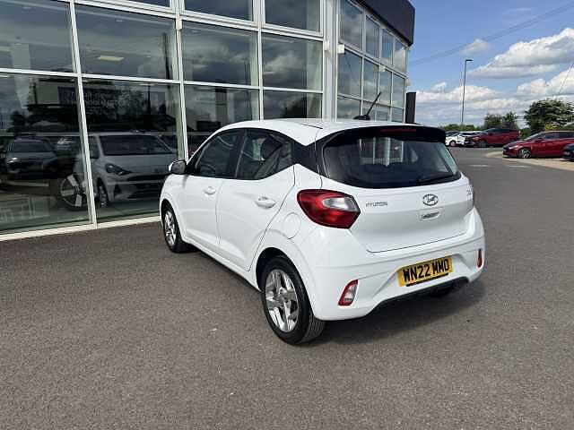 Hyundai i10 1.0 MPi SE Connect 5dr
