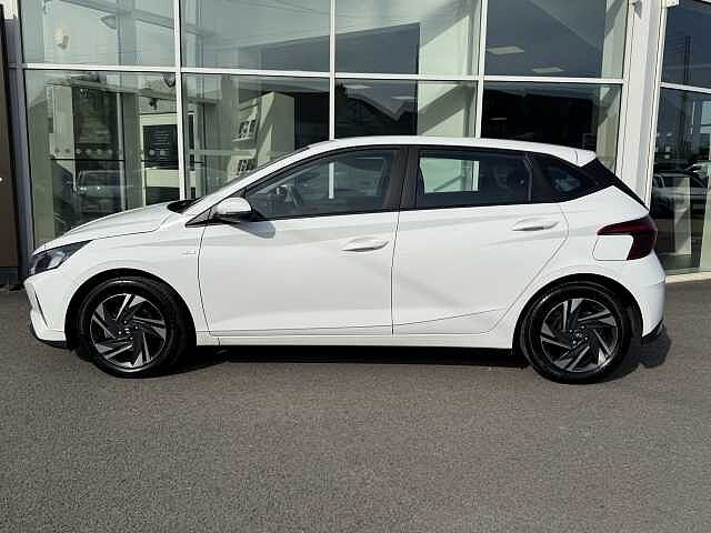 Hyundai I20 1.0T GDi 48V MHD SE Connect 5dr White