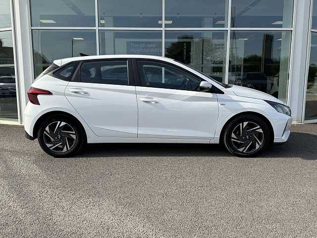 Hyundai I20 1.0T GDi 48V MHD SE Connect 5dr White