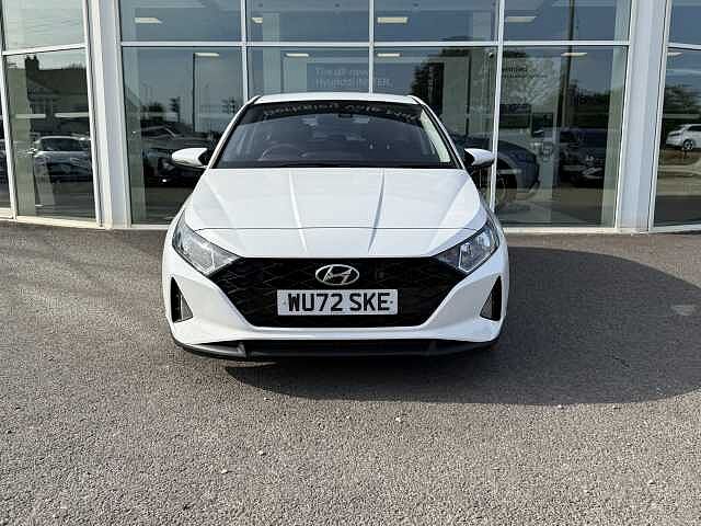 Hyundai I20 1.0T GDi 48V MHD SE Connect 5dr White
