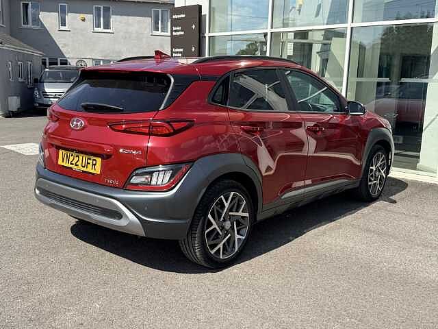 Hyundai KONA 1.6 GDi Hybrid Ultimate 5dr DCT Red