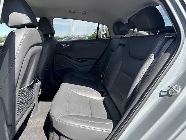 Hyundai IONIQ 1.6 GDi Hybrid Premium SE 5dr DCT