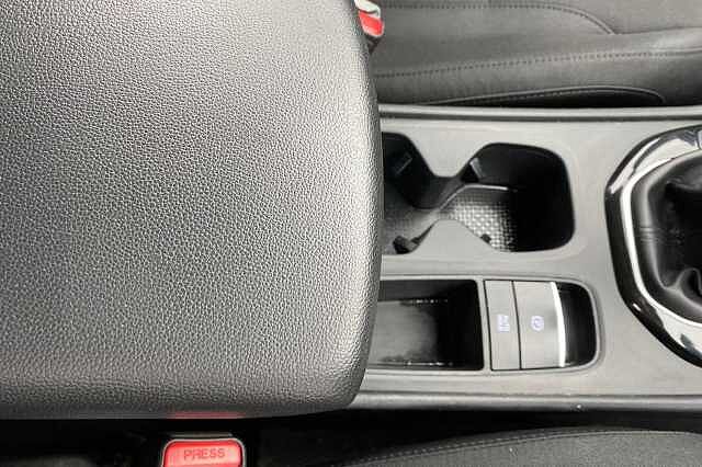 Hyundai TUCSON 1.6T Advance 5dr Atlas White