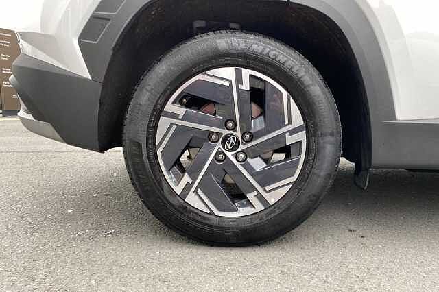 Hyundai TUCSON 1.6T Advance 5dr Atlas White