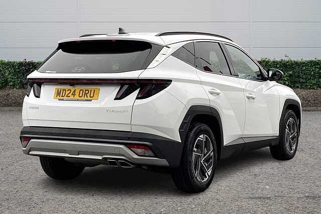 Hyundai TUCSON 1.6T Advance 5dr Atlas White