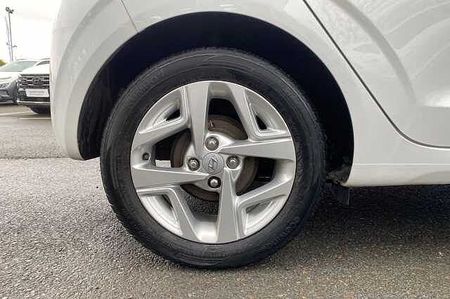 Hyundai I10 1.0 MPi SE Connect 5dr Polar White