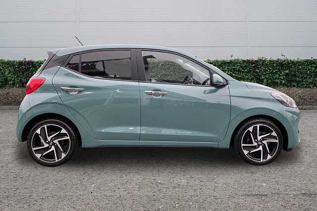 Hyundai I10 1.2 [79] Premium 5dr Auto [Nav] Mangrove Green