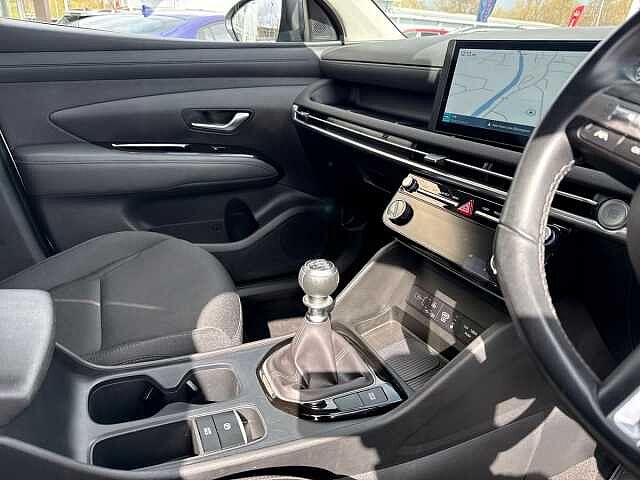 Hyundai TUCSON 1.6T Advance 5dr Atlas White