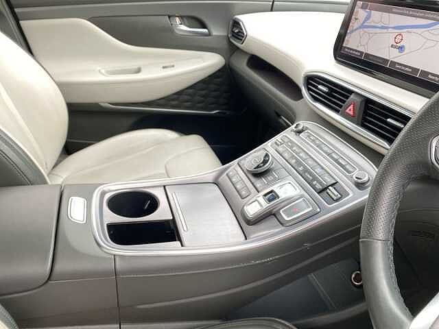 Hyundai SANTA FE 1.6 TGDi Hybrid Ultimate 5dr 4WD Auto