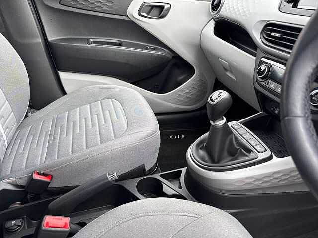 Hyundai I10 1.0 Premium Hatchback 5dr Petrol Manual Euro 6 (s/s) (67 ps) Meta Blue