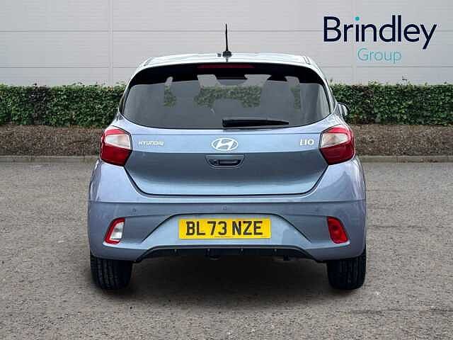 Hyundai I10 1.0 Premium Hatchback 5dr Petrol Manual Euro 6 (s/s) (67 ps) Meta Blue