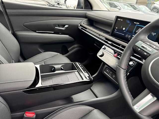 Hyundai TUCSON 1.6T Hybrid Ultimate 5dr Auto Shimmering Silver