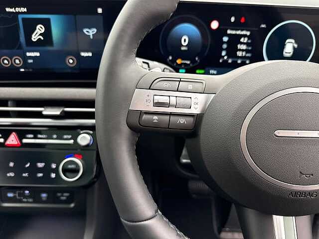 Hyundai TUCSON 1.6T Hybrid Ultimate 5dr Auto Shimmering Silver