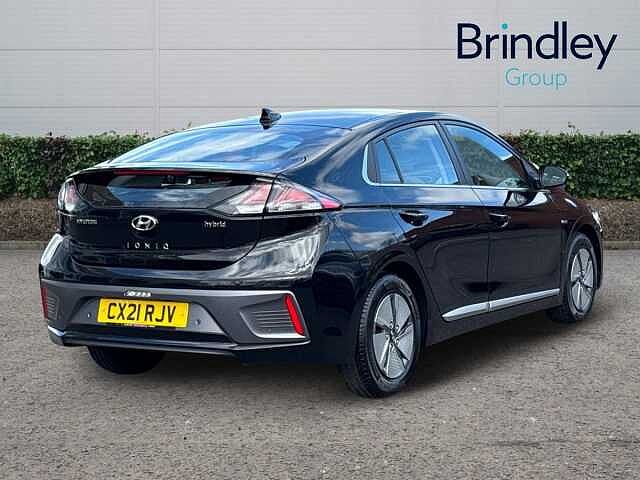 Hyundai IONIQ 1.6 GDi Hybrid Premium 5dr DCT Phantom Black