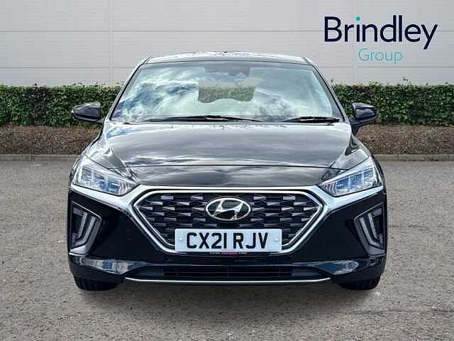 Hyundai IONIQ 1.6 GDi Hybrid Premium 5dr DCT Phantom Black