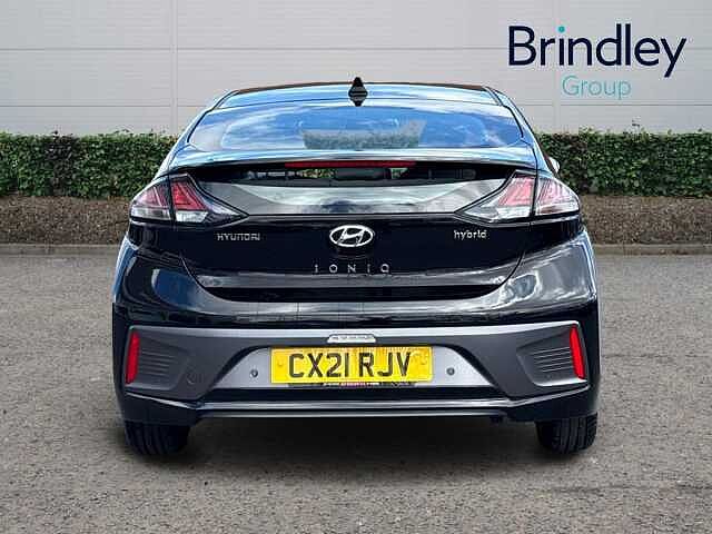 Hyundai IONIQ 1.6 GDi Hybrid Premium 5dr DCT Phantom Black